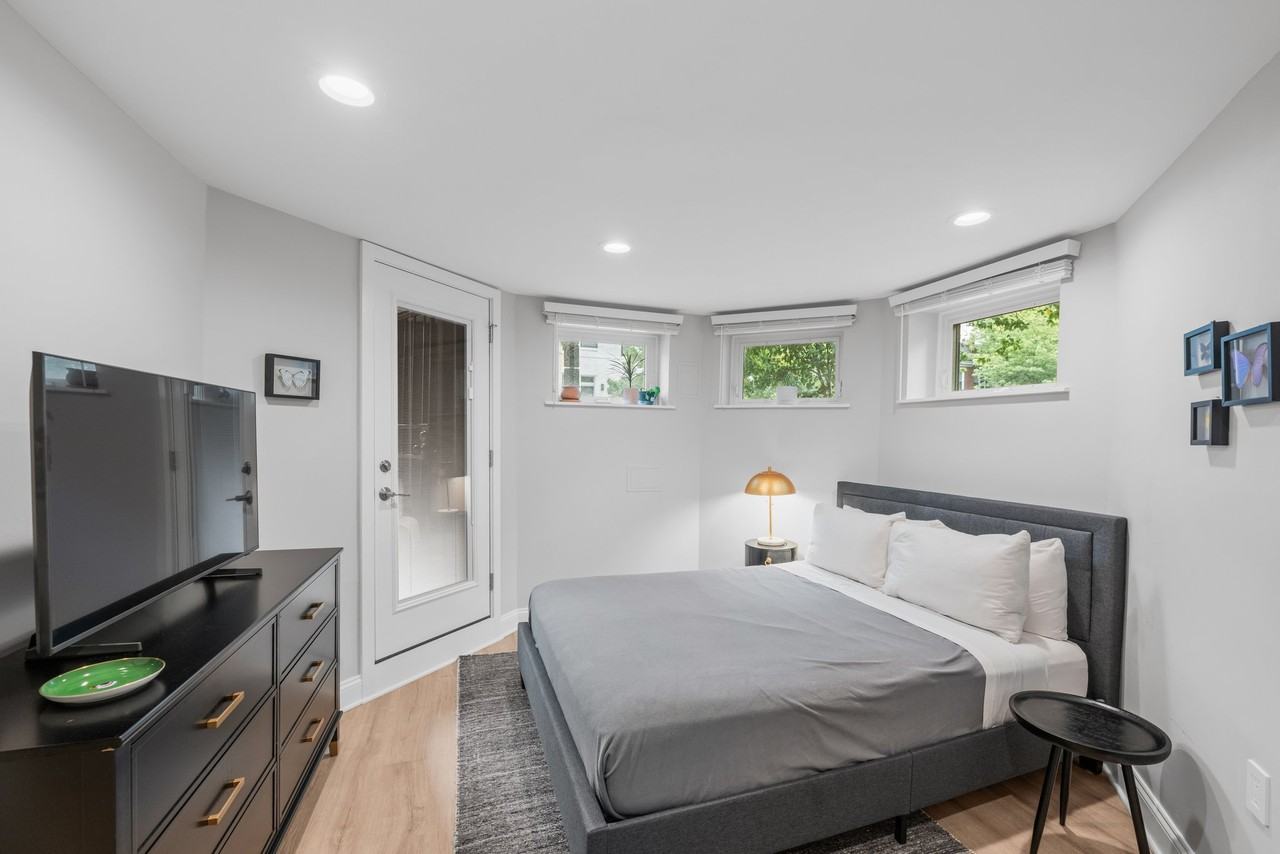 3002 11th St Nw #B - Photo 6 of 15
