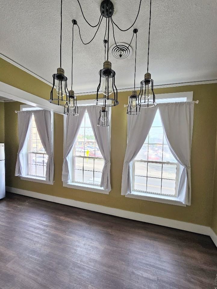 1265 W Rose St - Photo 4 of 10