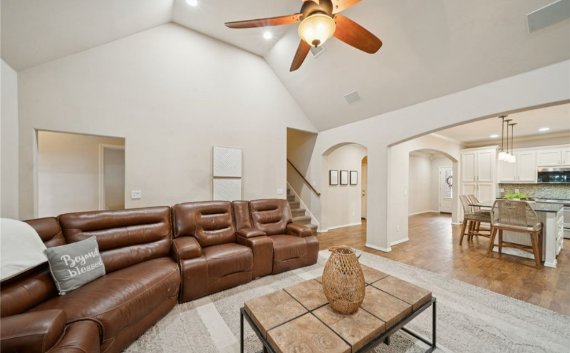 8404 E 98th Pl - Photo 7 of 20