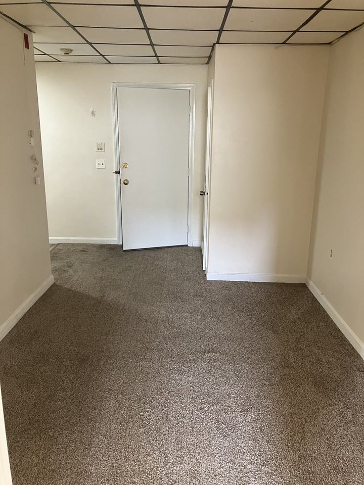 48 Taunton Grn #7 - Photo 2 of 7