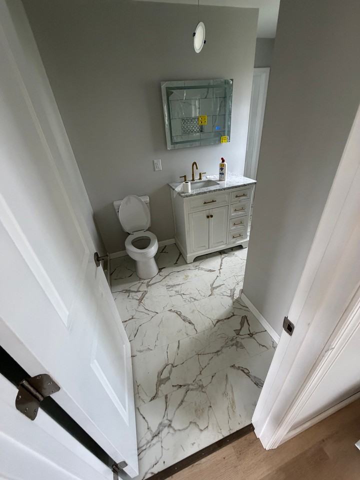 812 S Church St - Photo 6 of 14