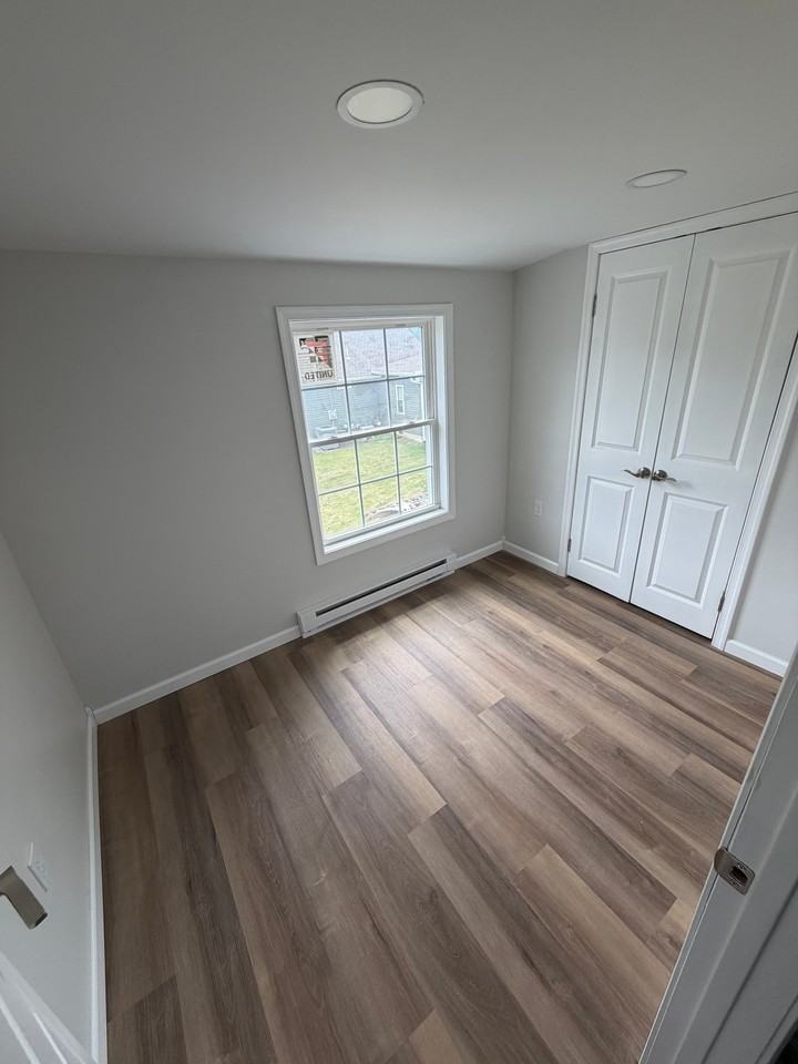 812 S Church St - Photo 7 of 14