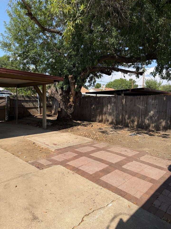 310 Gregory Ln - Photo 2 of 20