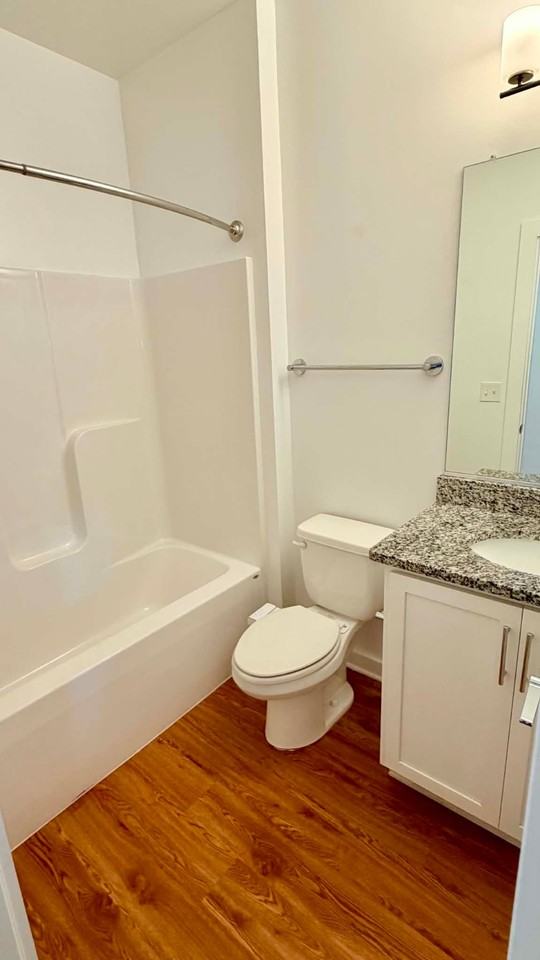 107 W 13th St #A - Photo 5 of 17