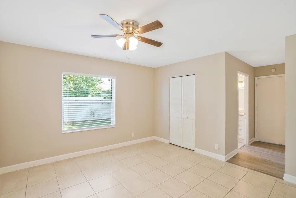 6072 Lambeth Cir - Photo 4 of 13