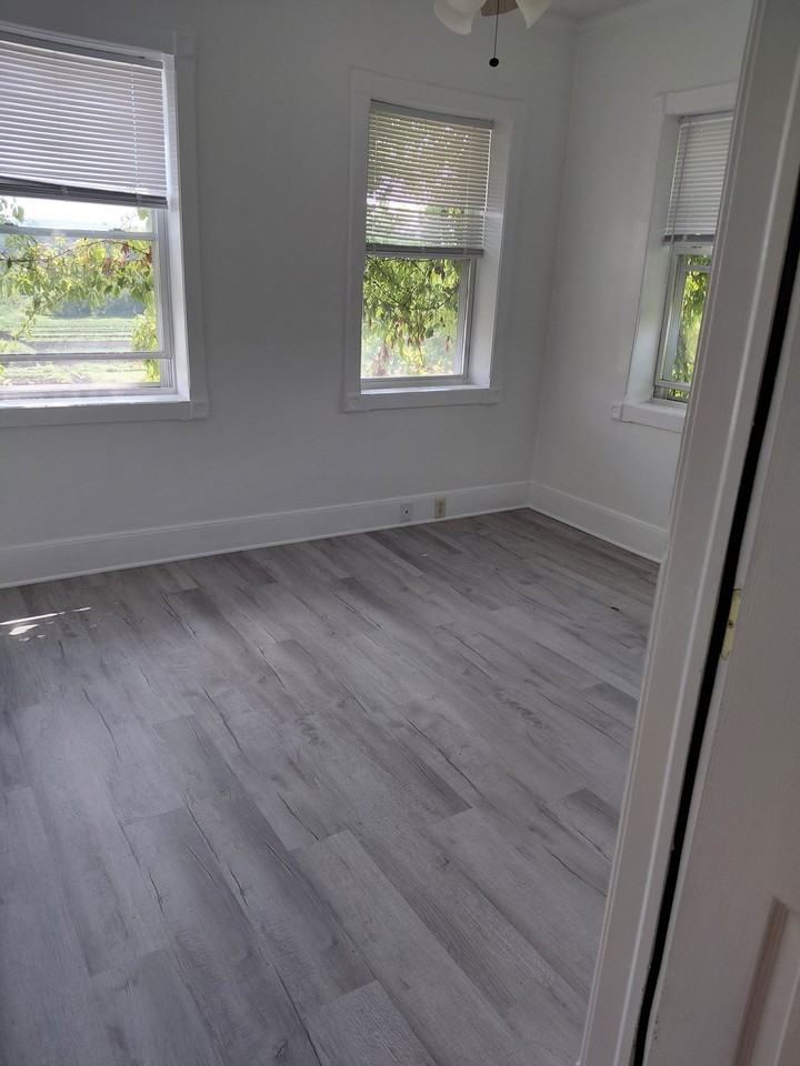 53 Main St #4 - Photo 6 of 14