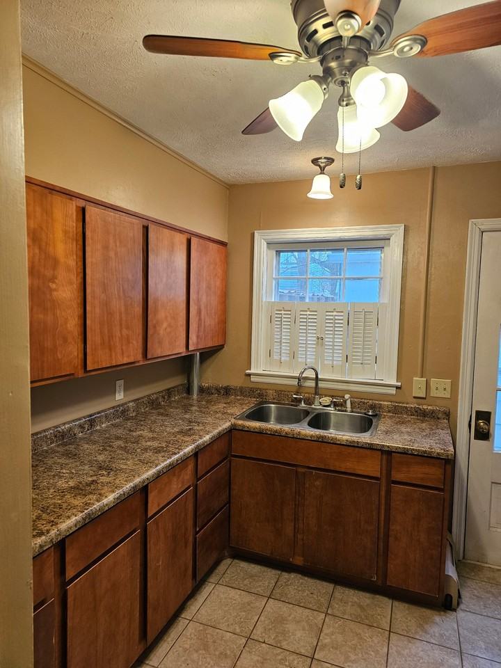 101 Mcpherson St - Photo 7 of 17