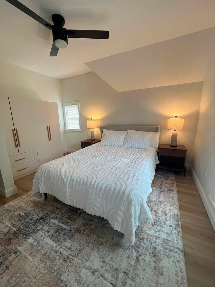 512 E Main St - Photo 3 of 6