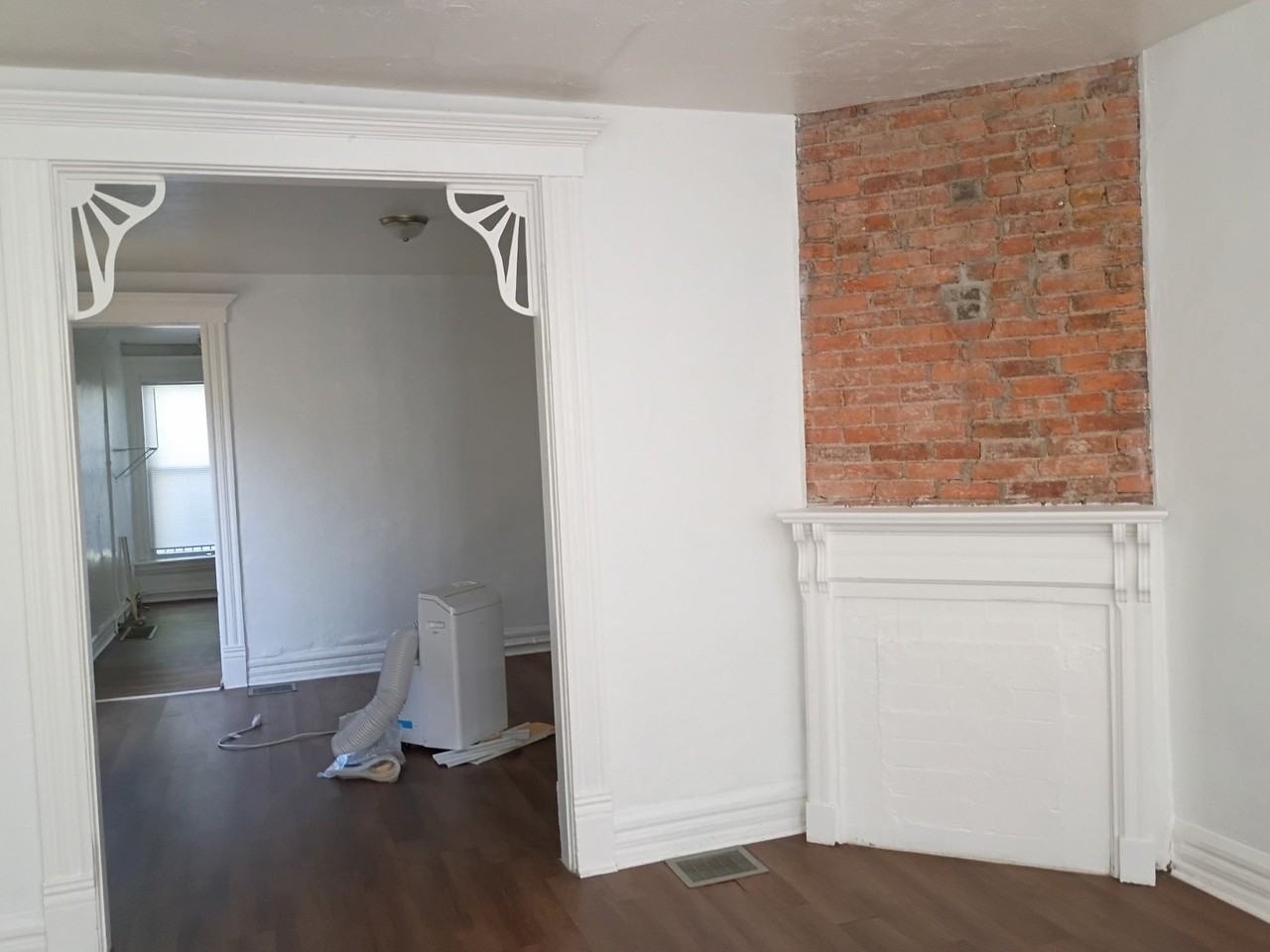 1286 Indianola Ave - Photo 6 of 6