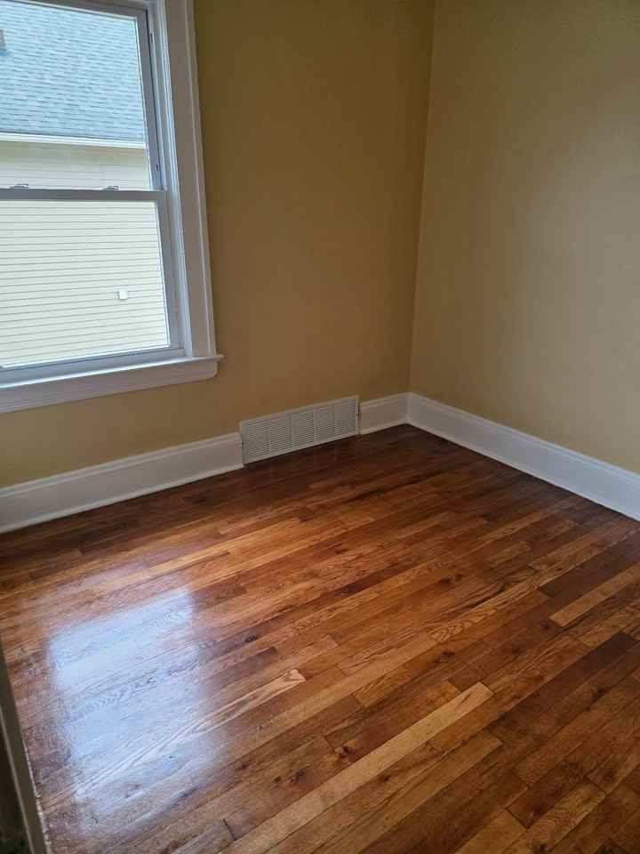 4021 Gifford Ave #UP - Photo 3 of 10