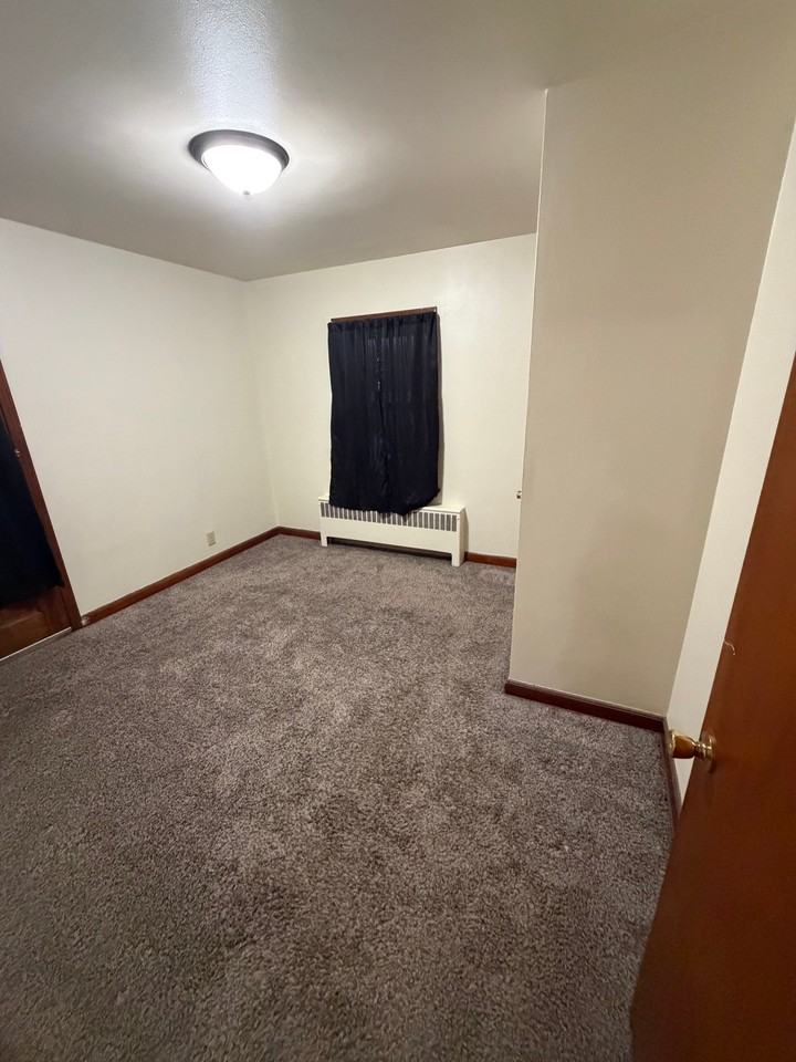 5729 W Lincoln Ave #6 - Photo 6 of 7