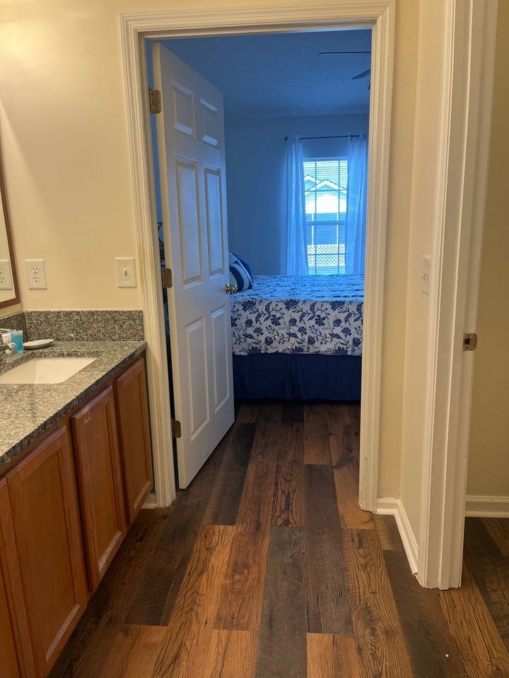 7319 Suncatcher Dr - Photo 3 of 14
