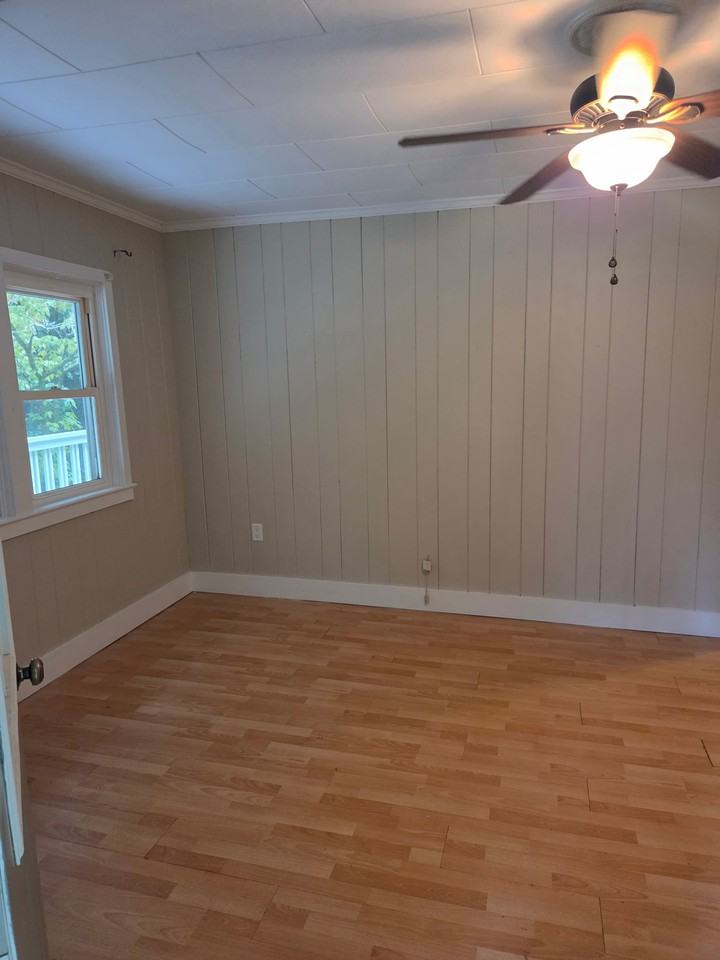 3381 Greenville Hwy - Photo 3 of 12