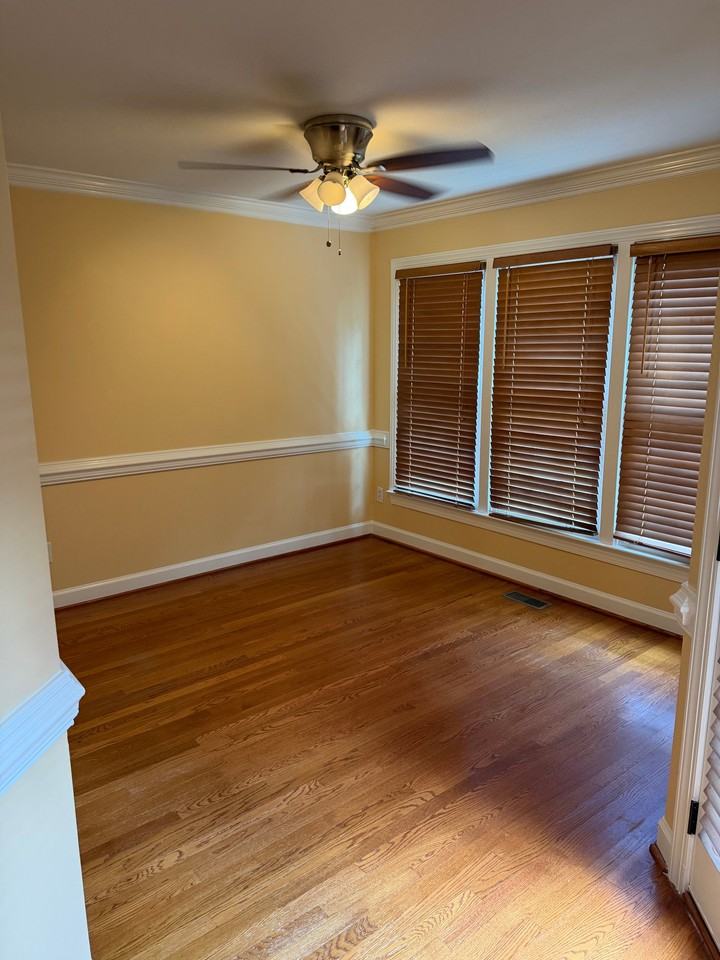 504 Thorngate Rd - Photo 5 of 18