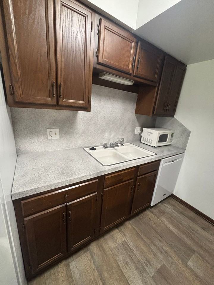 Executive Apartment - Photo 4 of 8