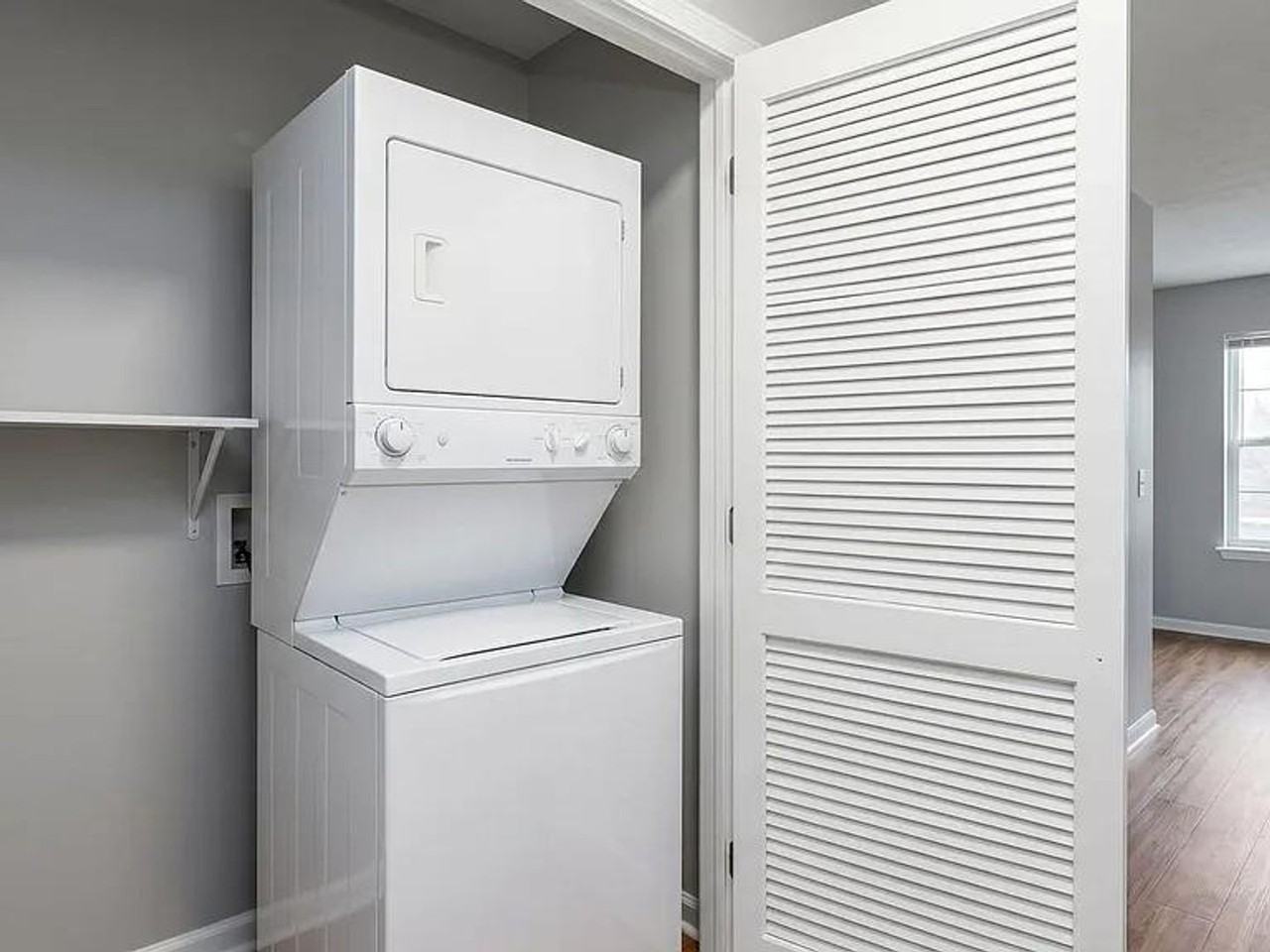 6954 Sheridan - Photo 7 of 18