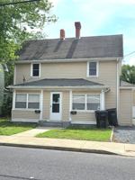 featured image of 807 S Division St