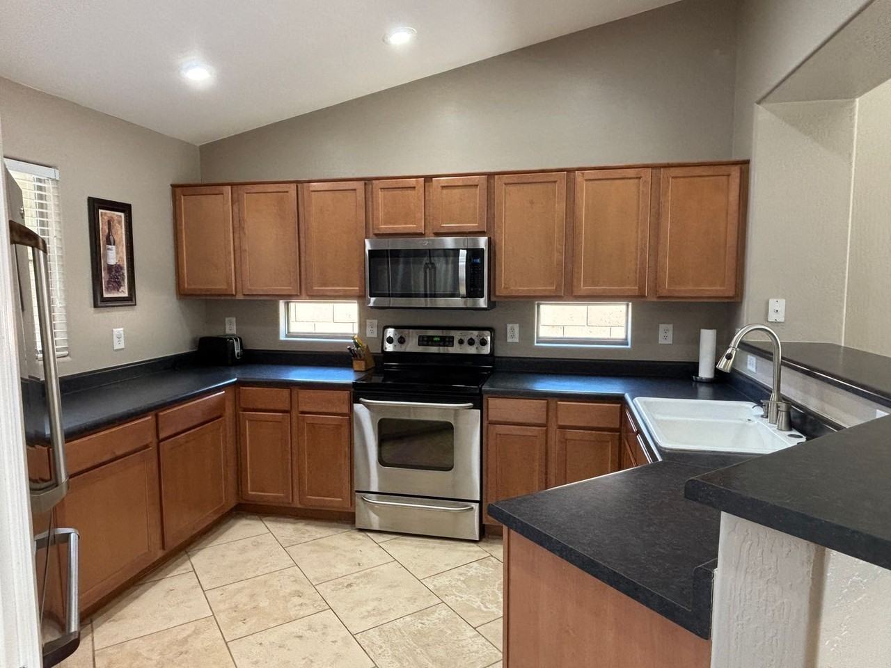 1450 N Maria Ln - Photo 3 of 17