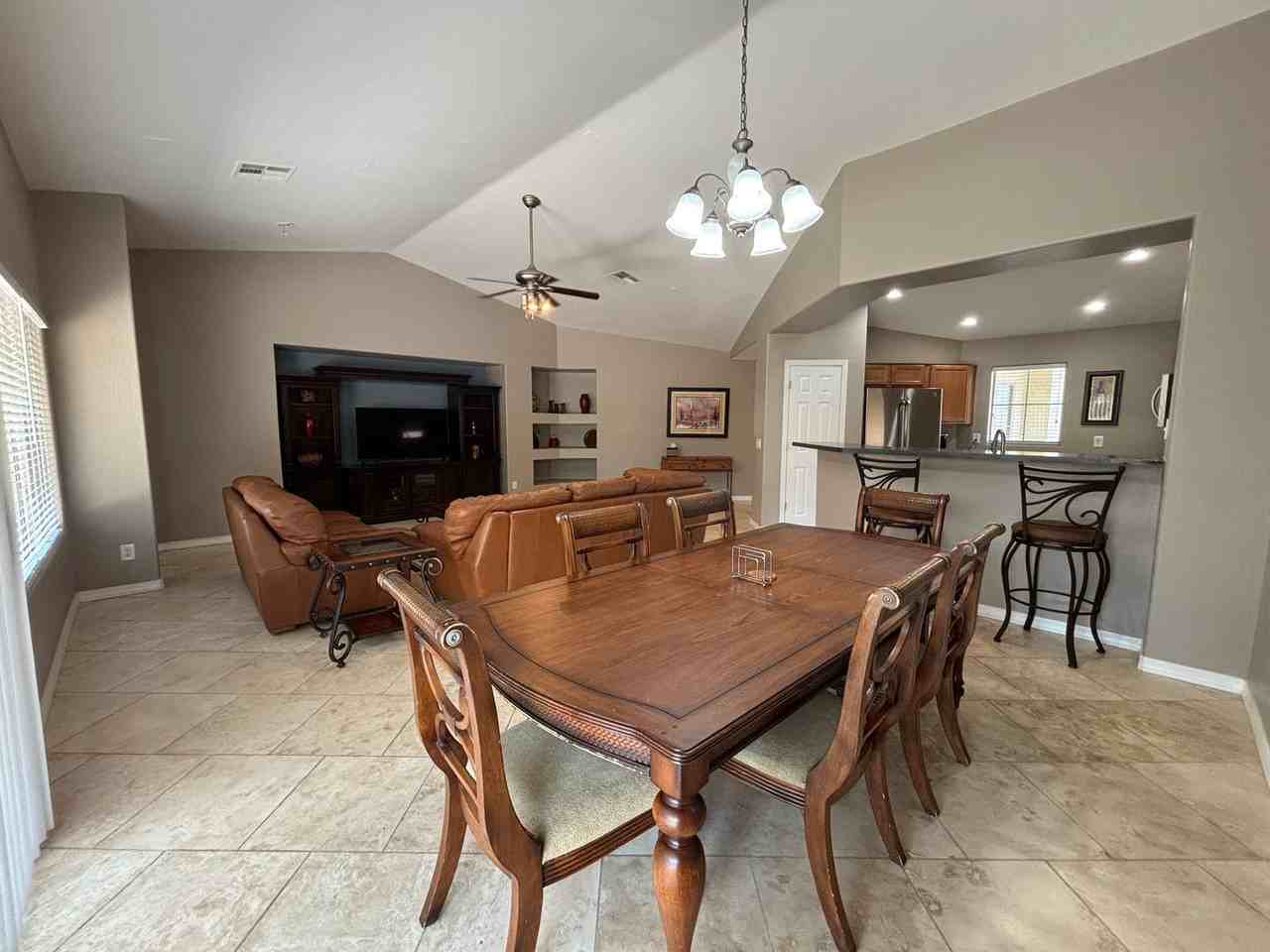 1450 N Maria Ln - Photo 4 of 17