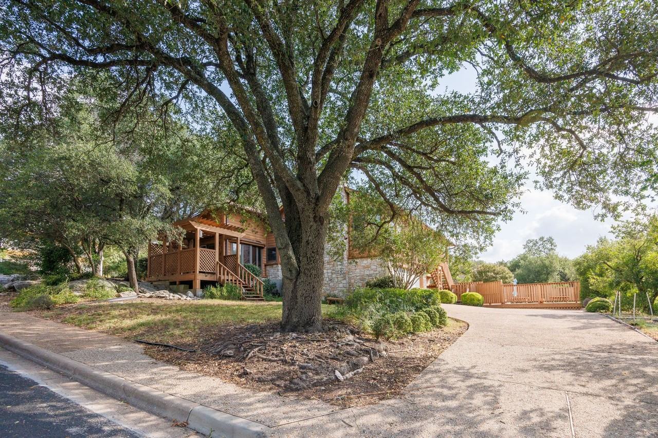 6007 Ivy Hills Dr - Photo 3 of 18