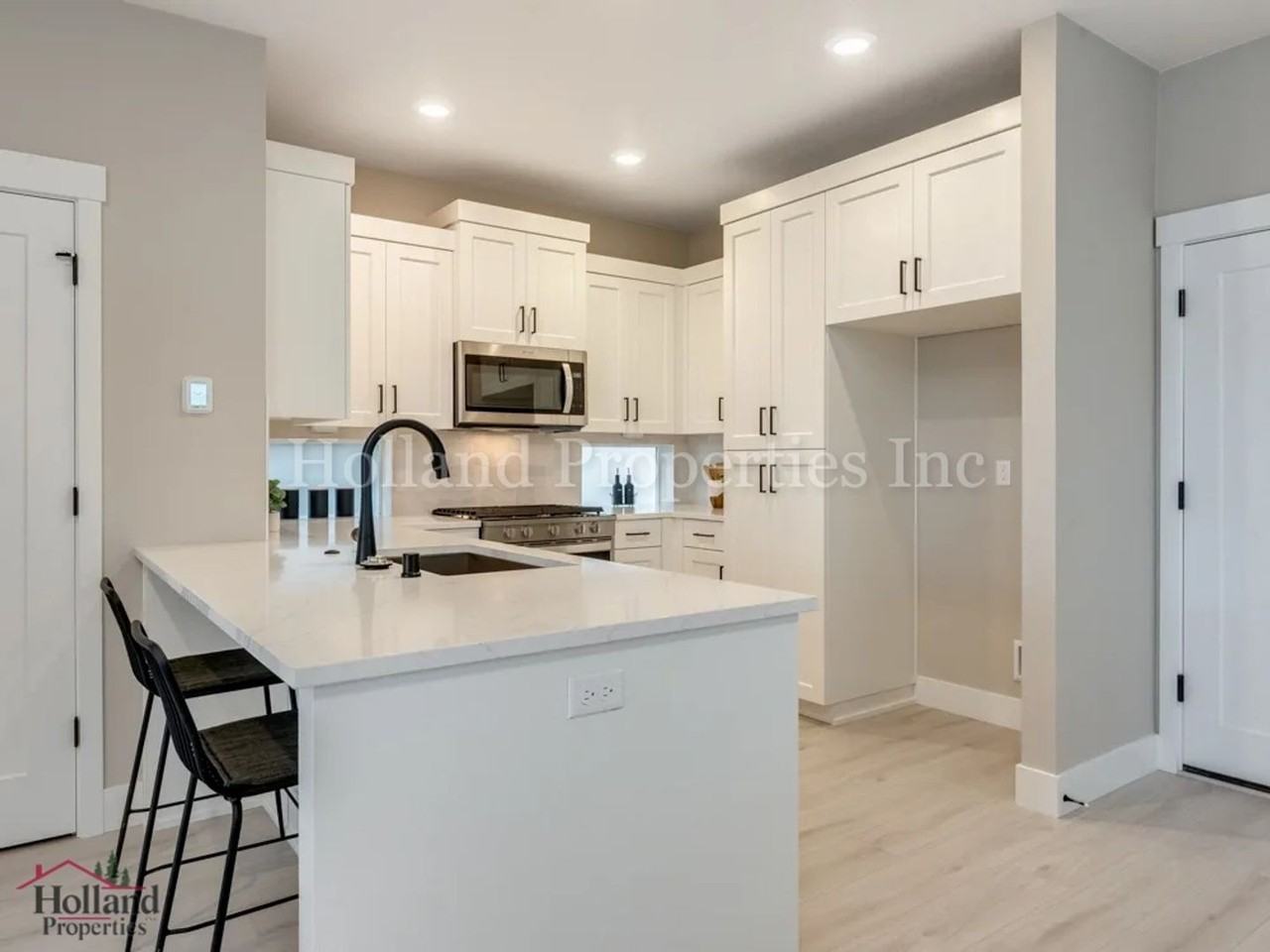 8162 Se Reddington St - Photo 2 of 12