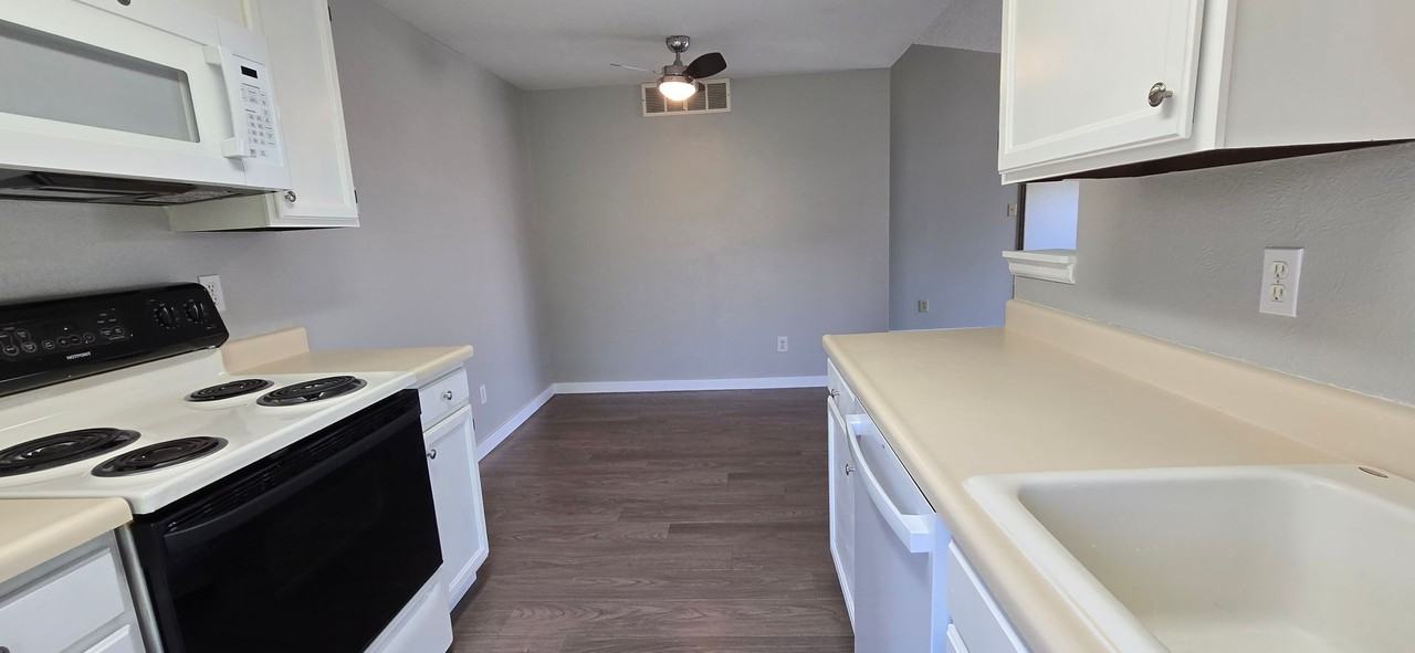4165 E 119th Pl - Photo 3 of 16