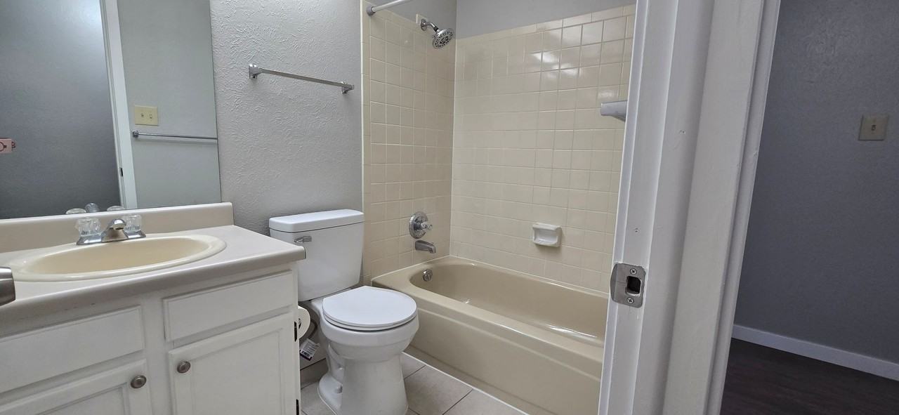 4165 E 119th Pl - Photo 7 of 16