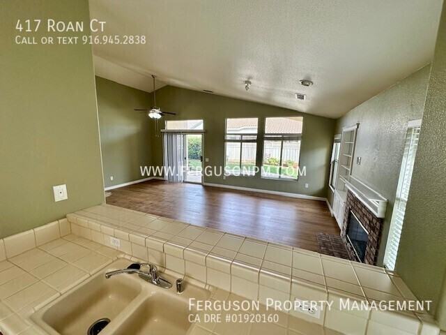 417 Roan Ct - Photo 5 of 15