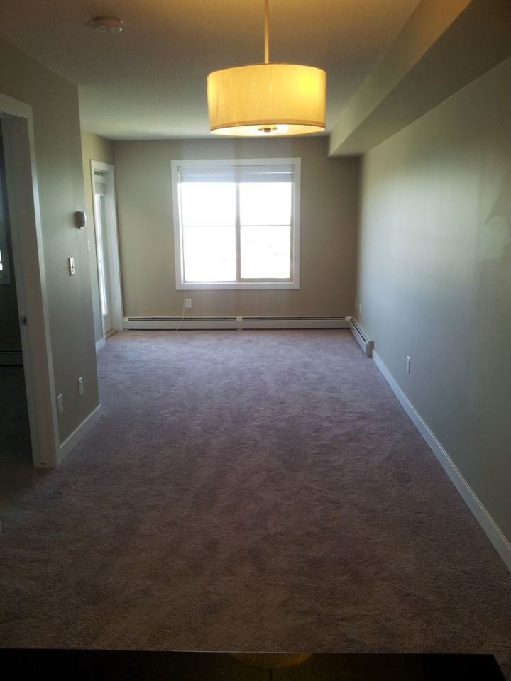7180 80 Ave Ne - Photo 6 of 9
