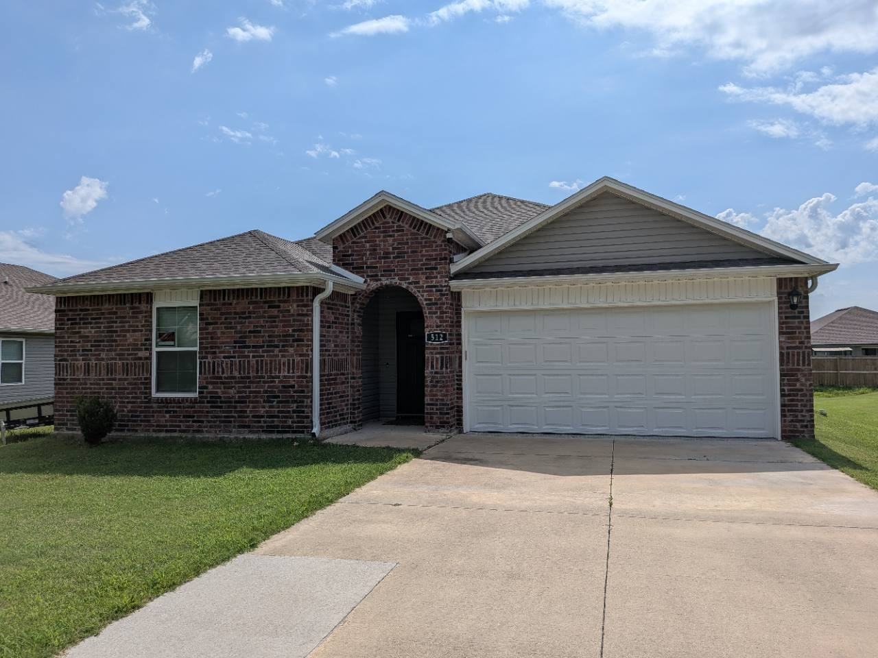 512 Comanche Dr #NA - Photo 3 of 12