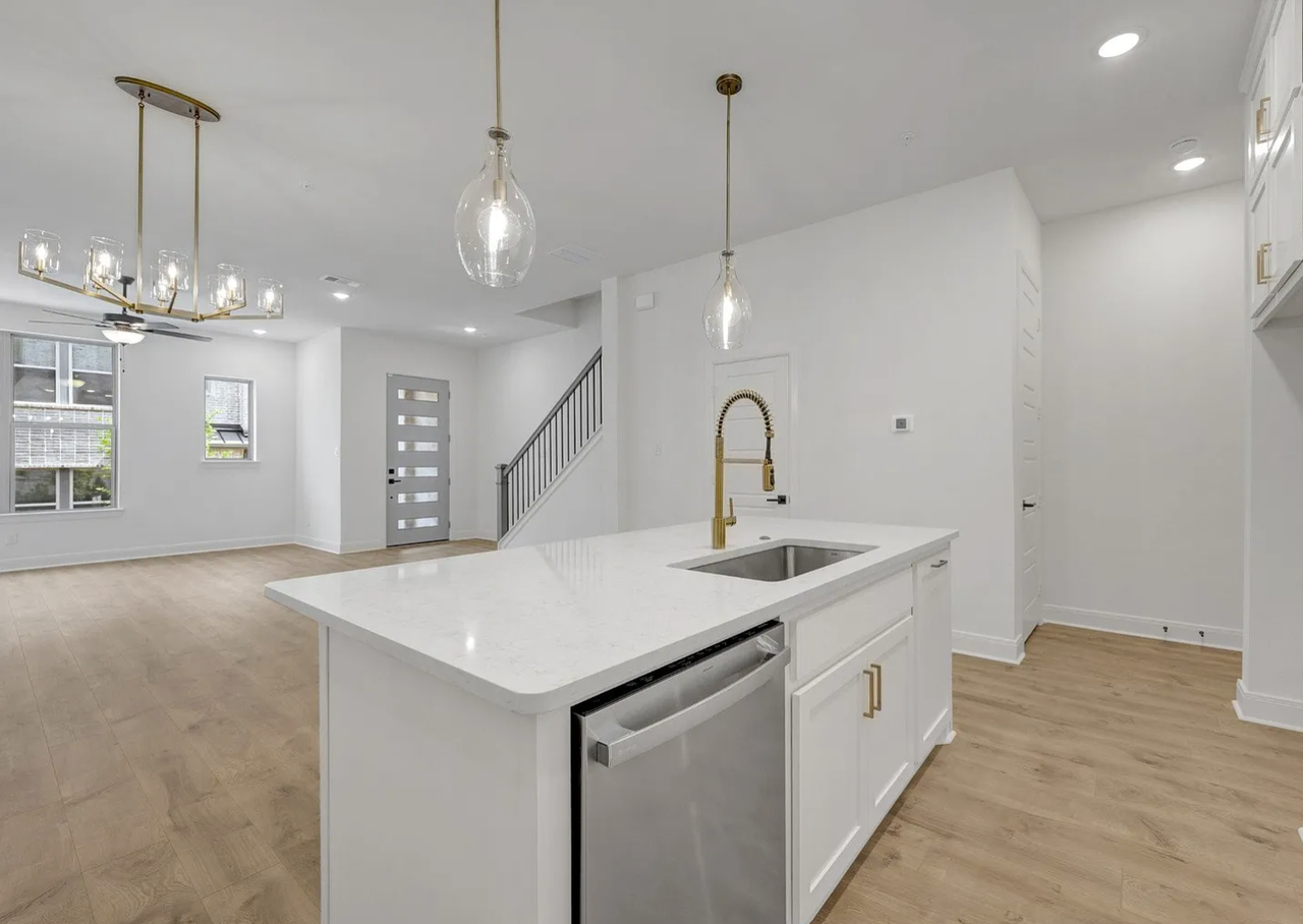 4835 Fuller Ct #605 - Photo 5 of 25