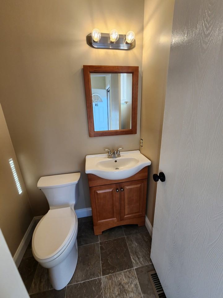 60 Wolfpit Ave #2B - Photo 2 of 23