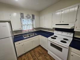 featured image of 102 Cedar Ct #B