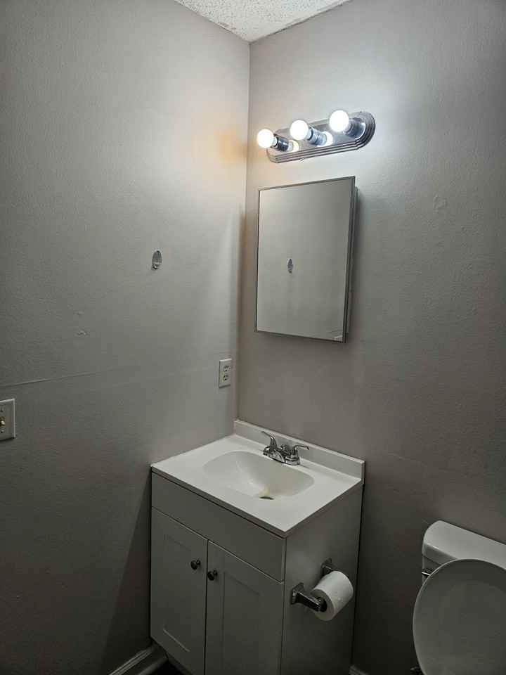 102 Cedar Ct #B - Photo 6 of 20