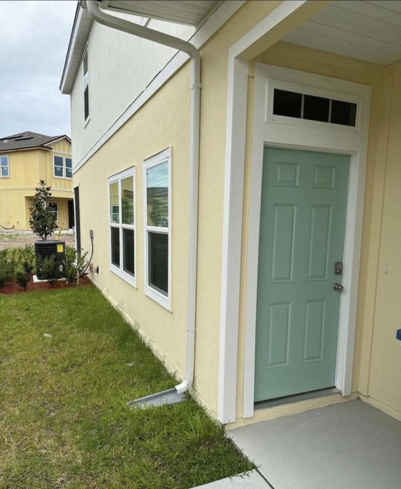 586 Coastline Way #586 - Photo 2 of 23