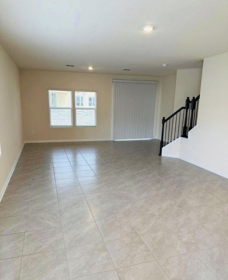 586 Coastline Way #586 - Photo 5 of 23