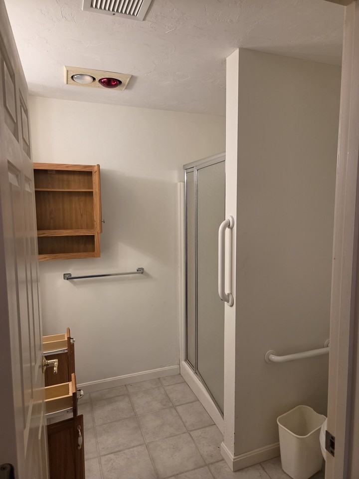 35 Collins St #92 - Photo 6 of 21