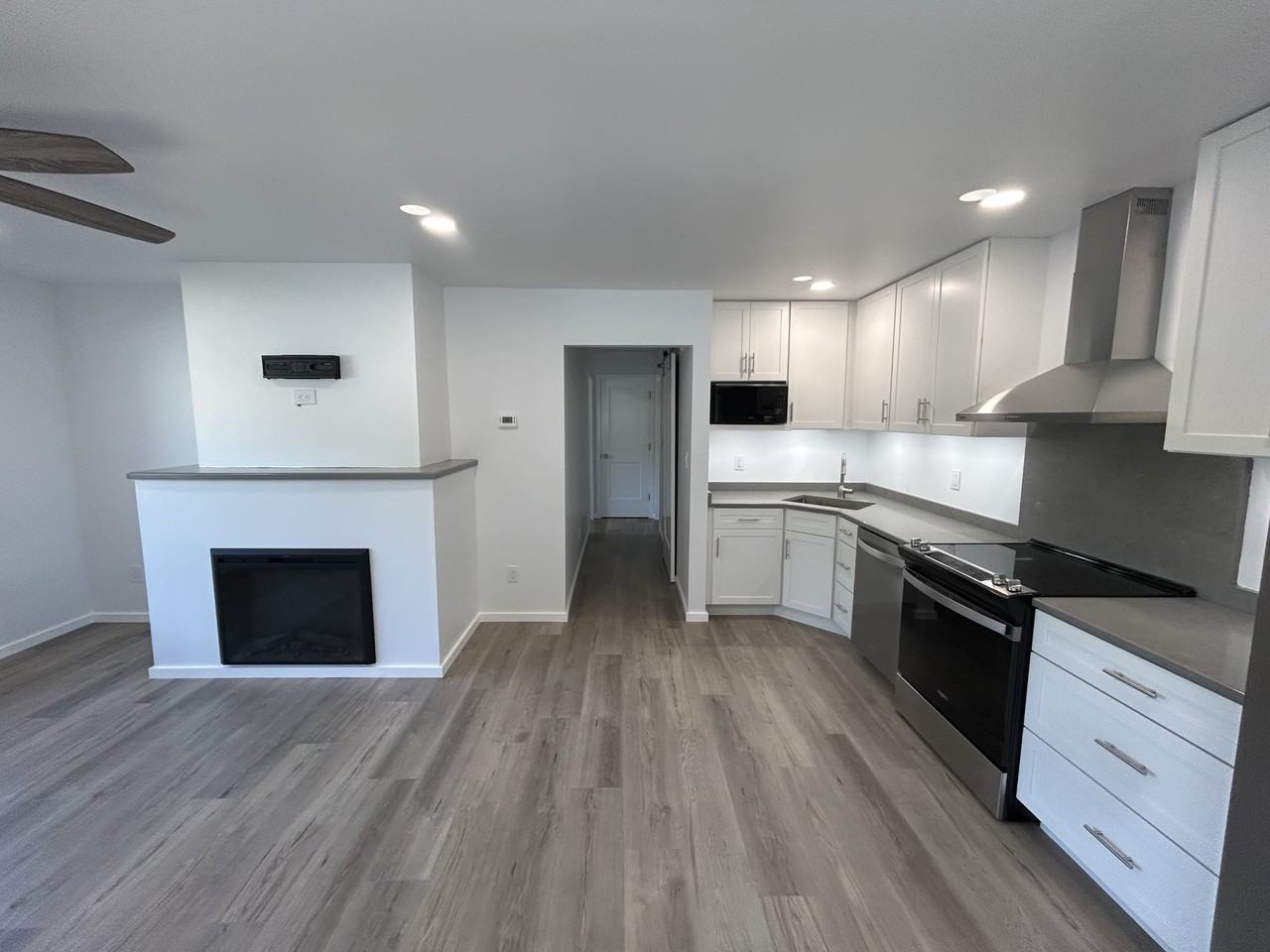 1550 Nw Van Buren Ave #NA - Photo 3 of 12