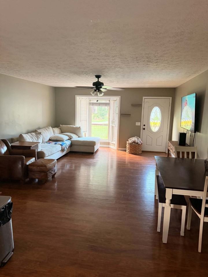 1310 Blue Ridge Dr #NA - Photo 3 of 10