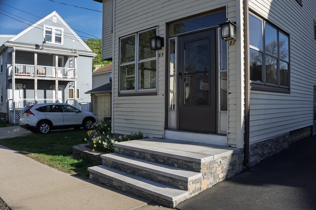 89 Harnden Ave - Photo 2 of 18