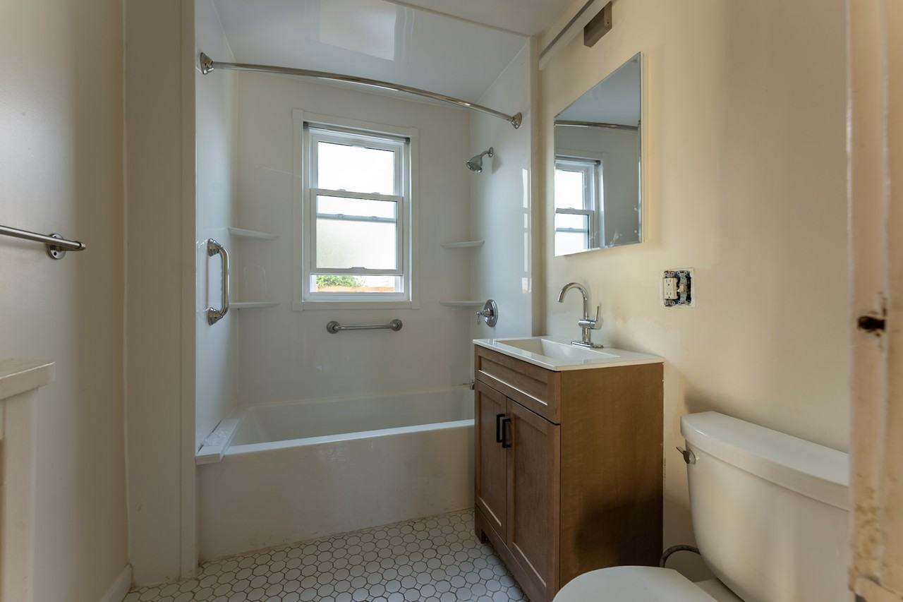 89 Harnden Ave - Photo 5 of 18
