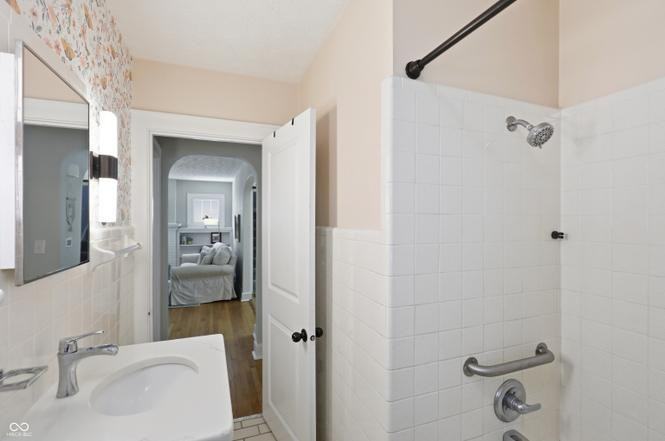 223 Lincoln St #NA - Photo 6 of 44