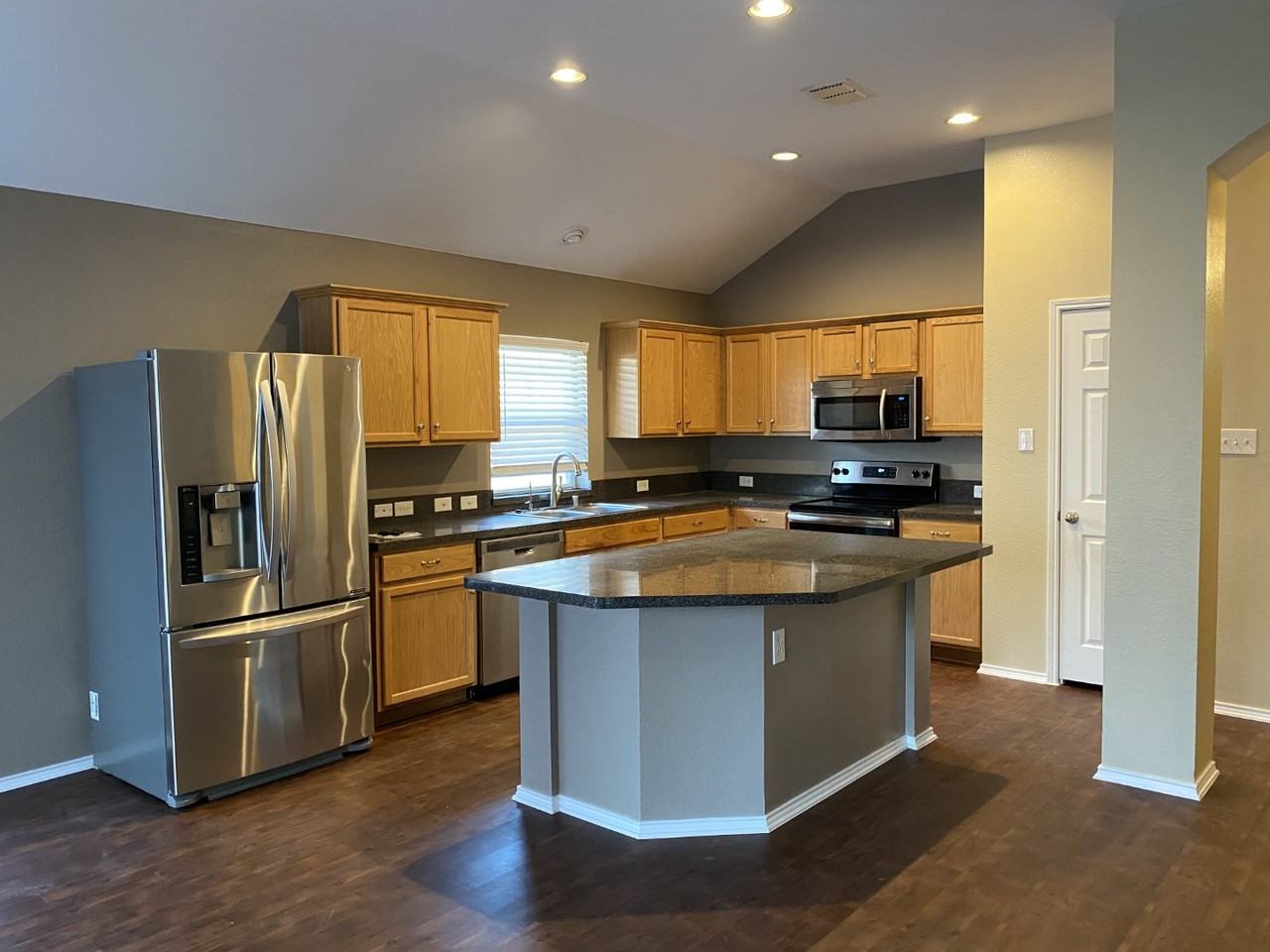 292 Plum Tree Dr #NA - Photo 3 of 18