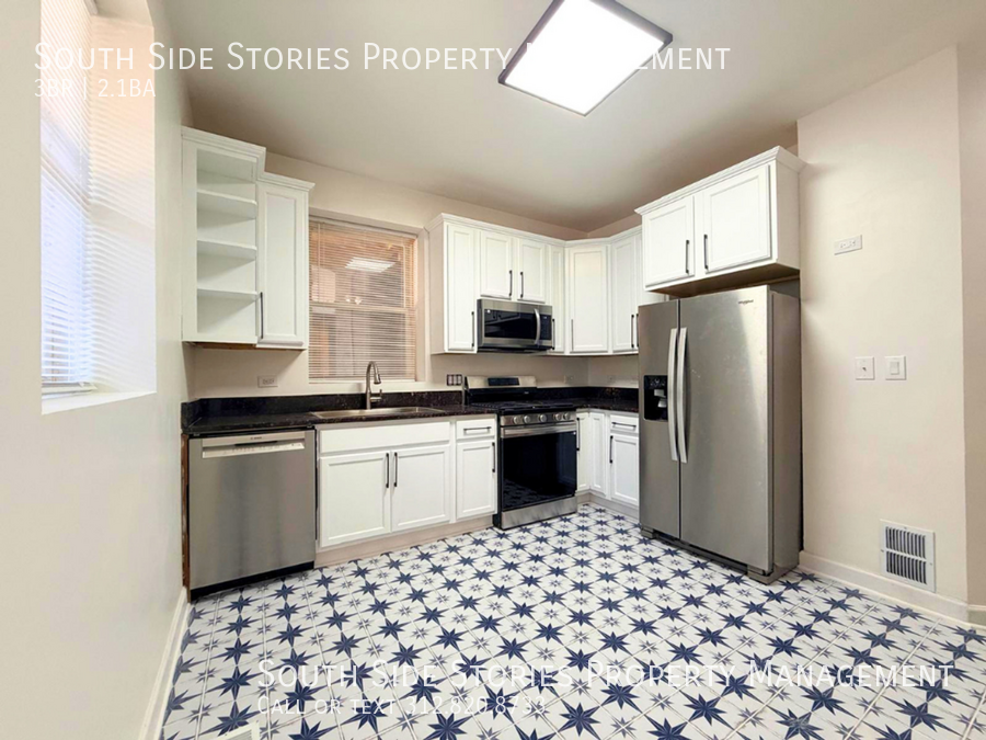 124 E 49th St #105 - Photo 5 of 21