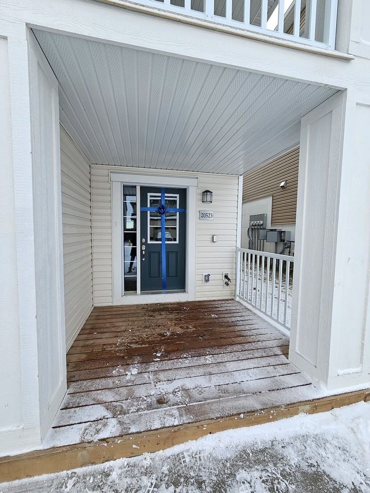20523 22 Ave Nw - Photo 2 of 42