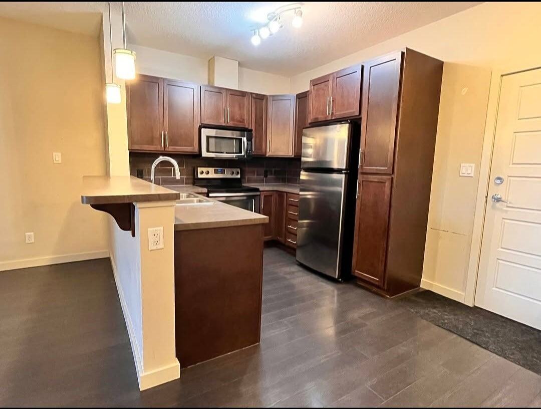 308 Ambleside Link Sw - Photo 7 of 19
