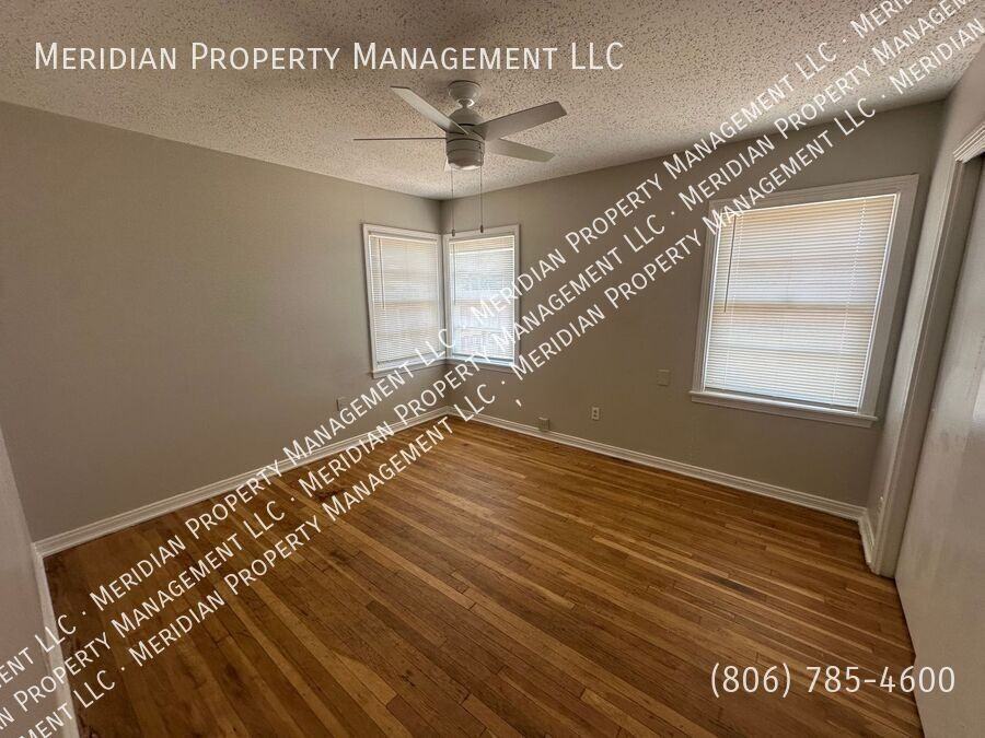 1917 37th St - Photo 5 of 15