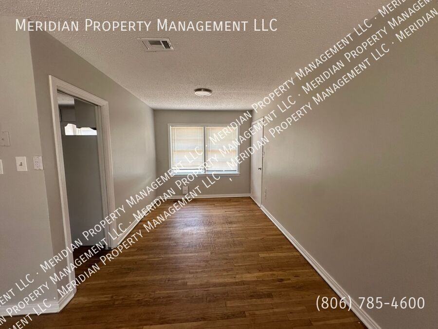 1917 37th St - Photo 6 of 15