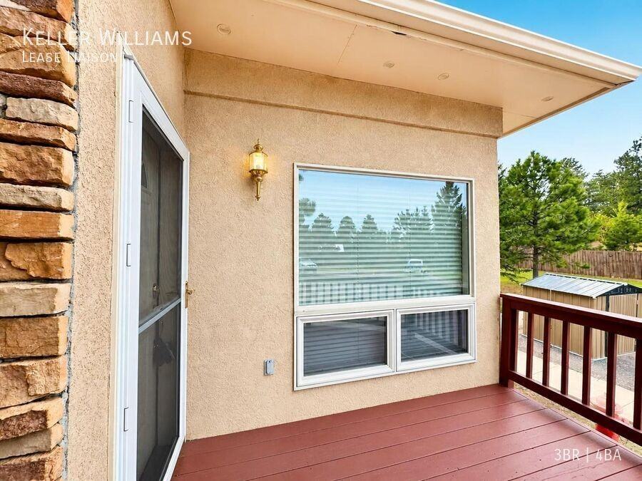 701 Westwood Trce - Photo 4 of 19