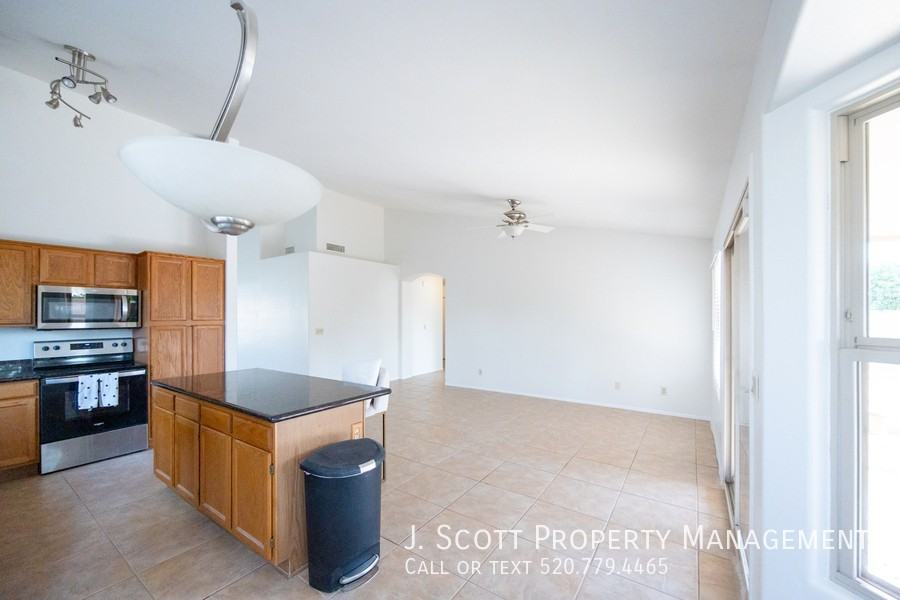18232 N 45th St - Photo 6 of 17